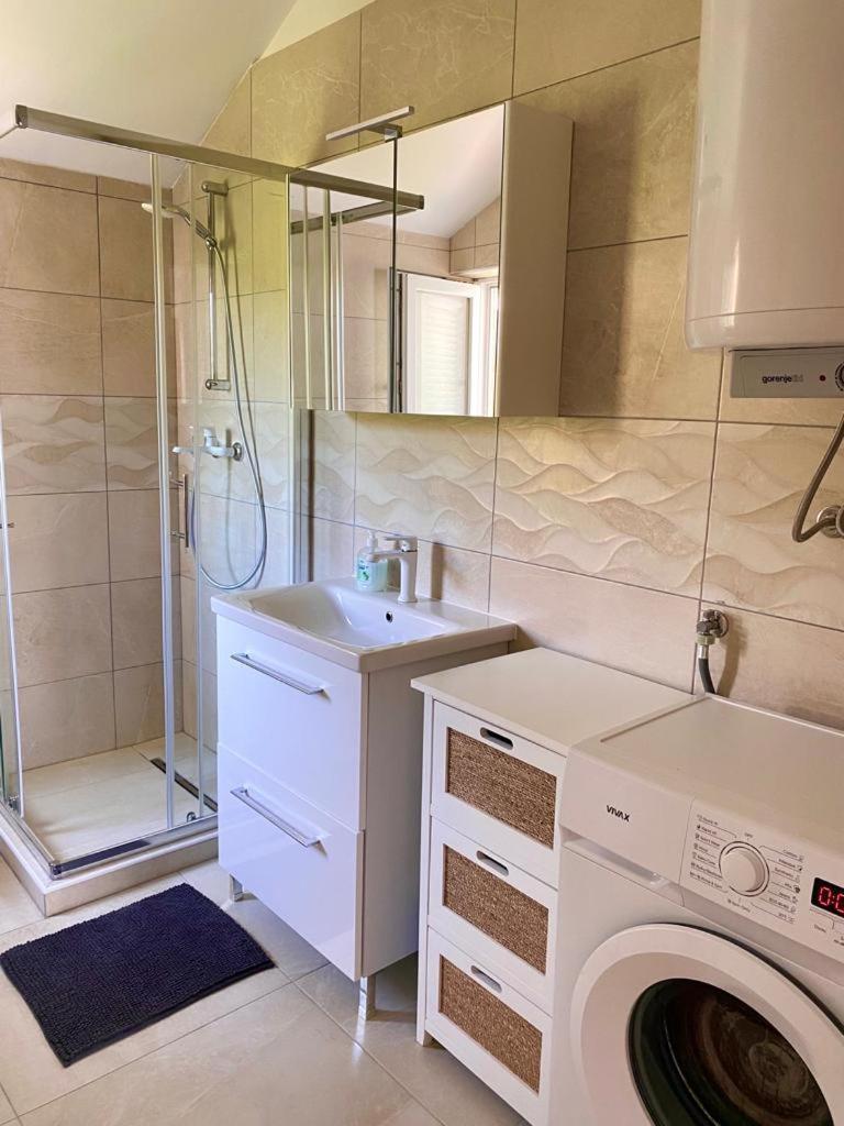 Apartment Prilaz Obali ดรามัลย์ ภายนอก รูปภาพ